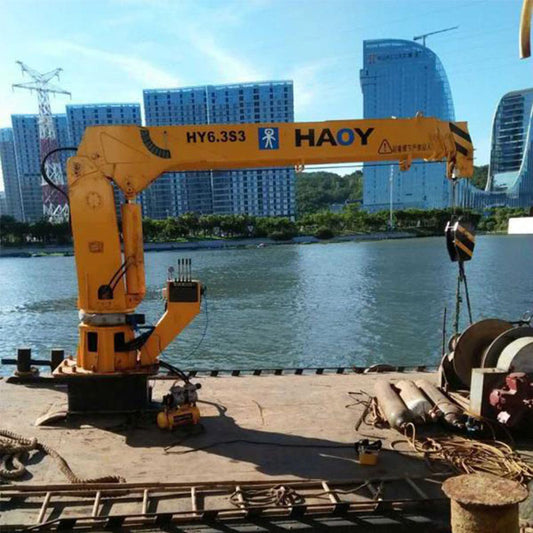 6.3 tons 3-section marine hydraulic crane